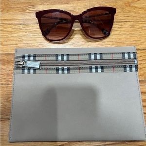 Small Burberry fragrances pouch (sunglasses NOT included), new condition